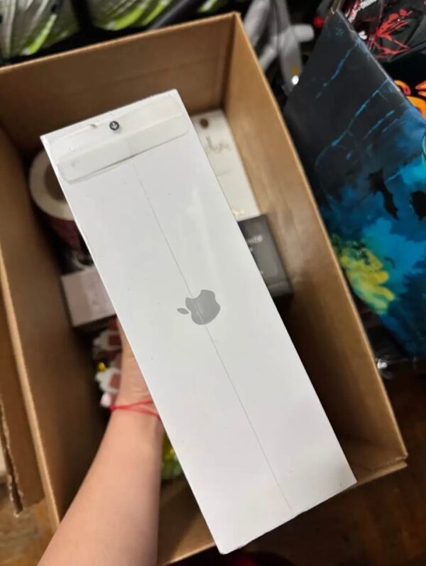 Apple AirPods Max Pallet – 80 Units (Authentic & Premium Sound Quality)