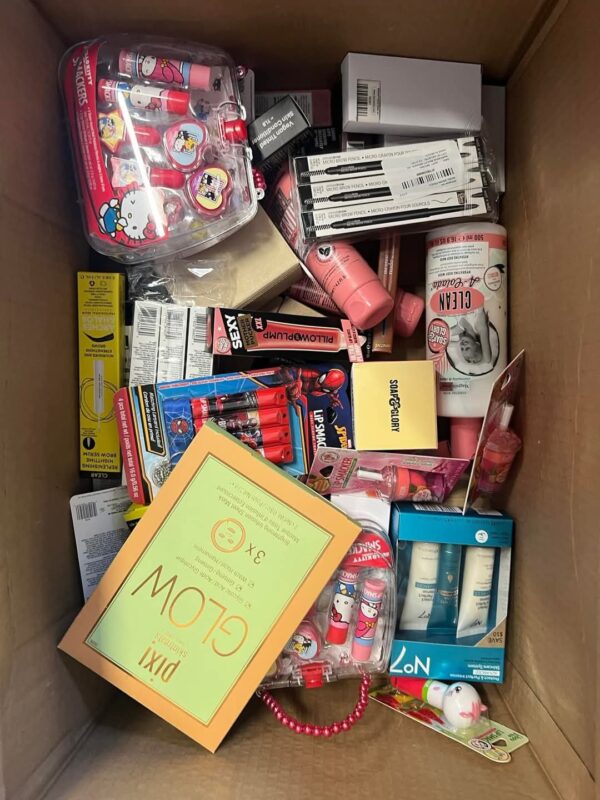 Buy Makeup Mystery Box Pallets