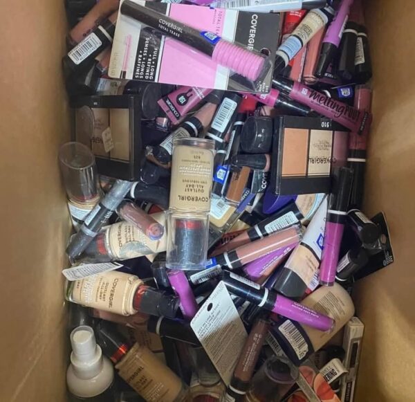 Cosmetic Pallets