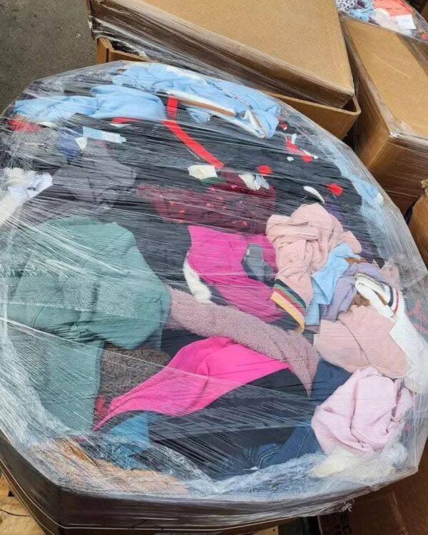 Men And Women Clothing Pallet