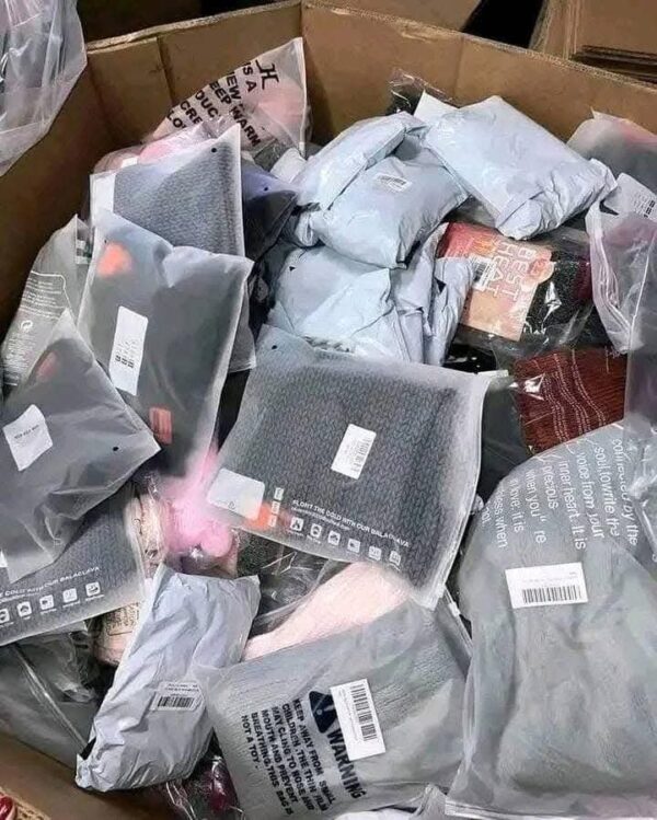 Men And Women Clothing Pallet