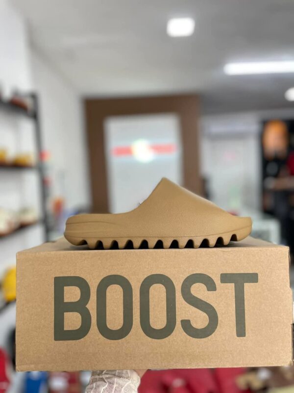 Yeezy Slides Pallets