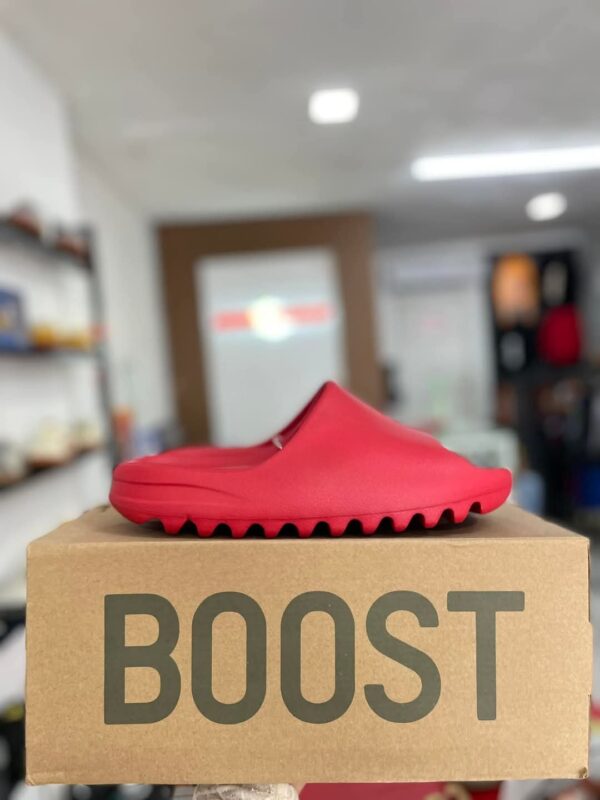 Yeezy Slides Pallets