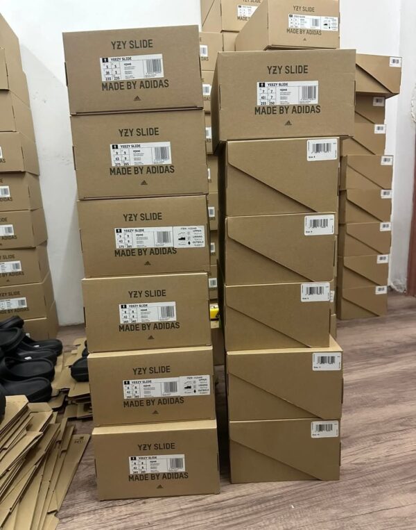 Yeezy Slides Pallets