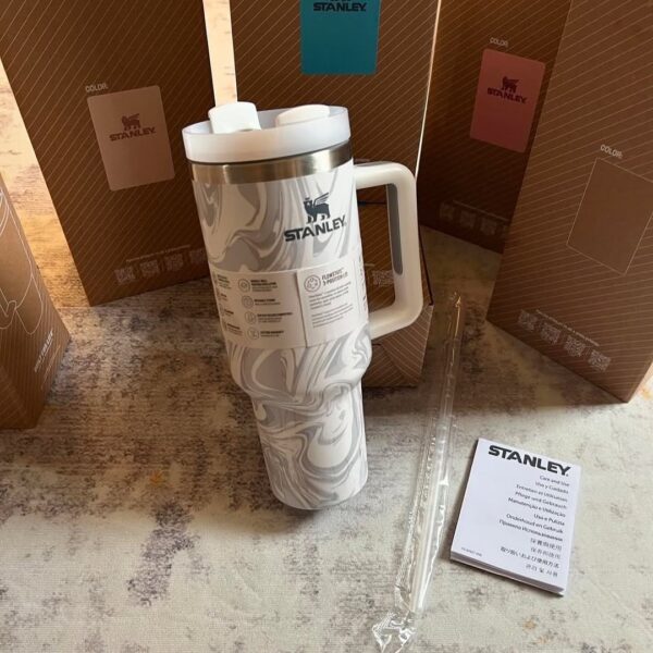 Stanley x Starbucks Cup Pallets