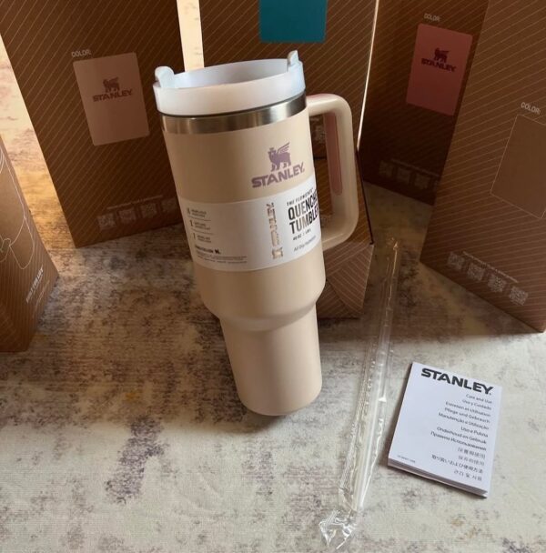 Stanley x Starbucks Cup Pallets
