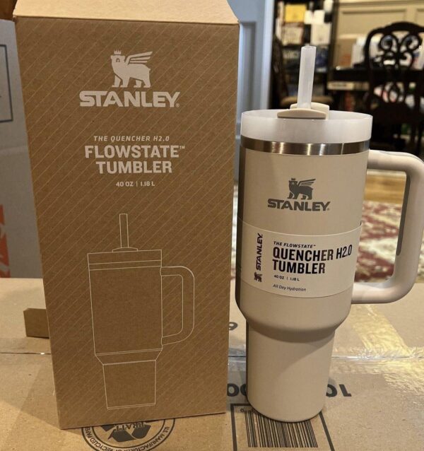 Stanley x Starbucks Cup Pallets