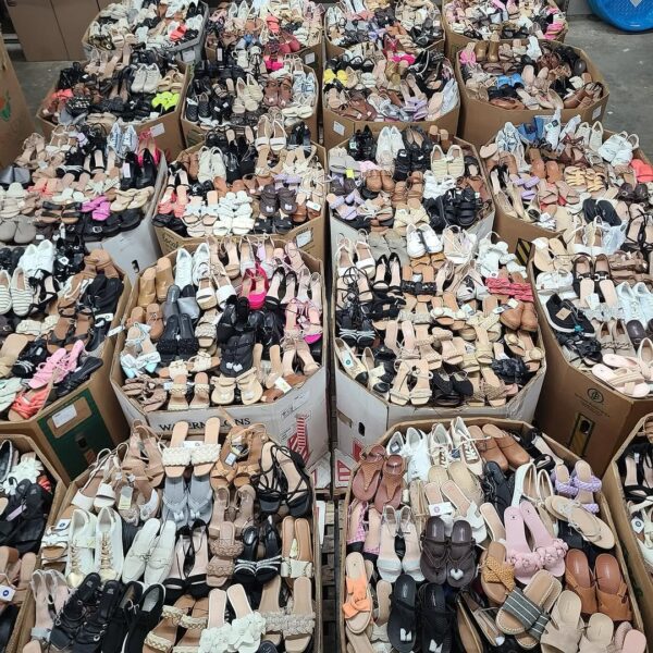 TARGET WOMEN’S SHOE PALLETS