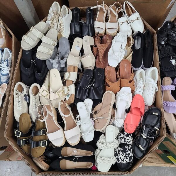 TARGET WOMEN’S SHOE PALLETS