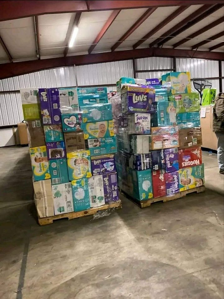 Baby wipes – Pampers & Huggies pallet