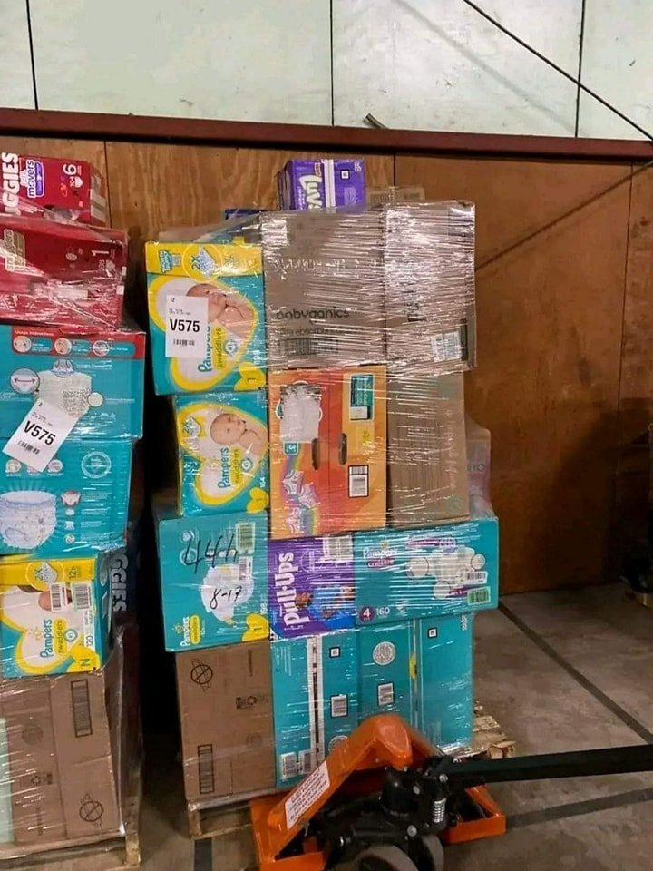 Baby wipes – Pampers & Huggies pallet