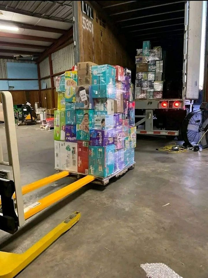 Baby wipes – Pampers & Huggies pallet