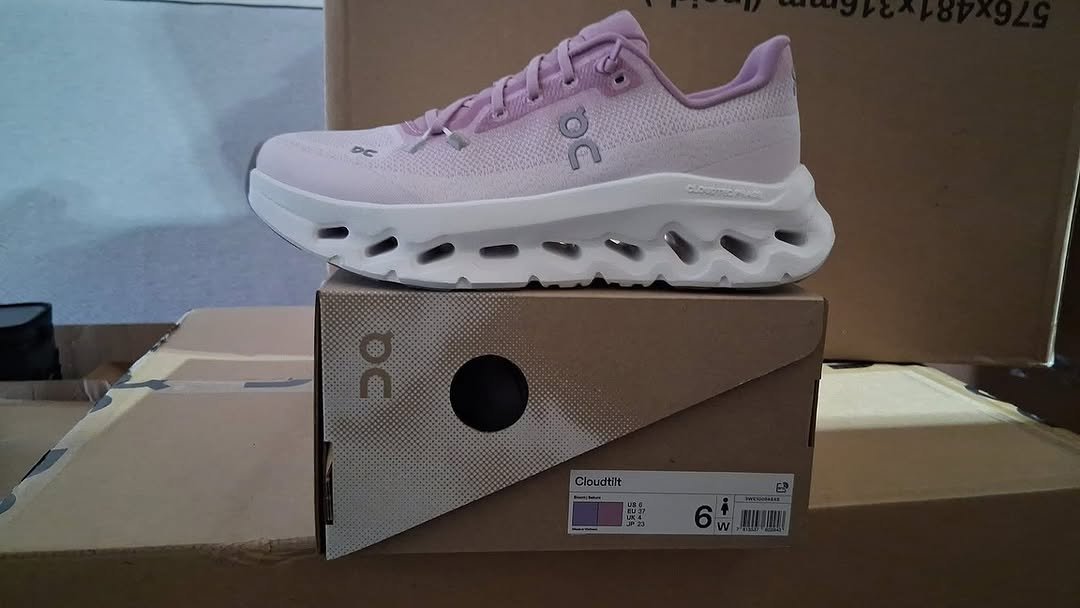 Premium Mixed On Cloud Running Shoes Pallet – 100 Pairs | Bulk Wholesale Footwear