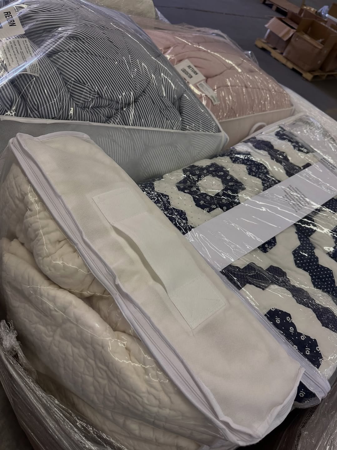 Company Store Bedding & Home Liquidation Pallets