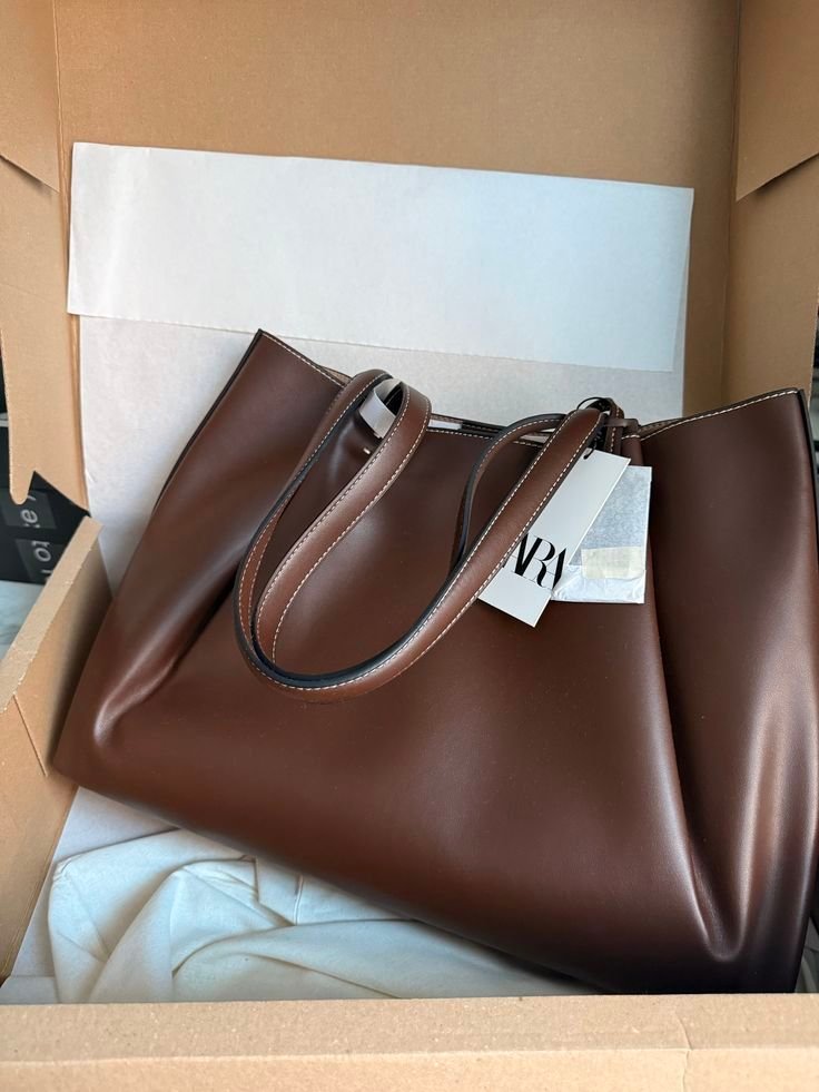 ZARA Handbags & Fashion Accessories Liquidation Pallets