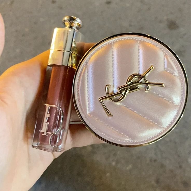 YSL Glow-Pact Cushion Foundation Makeup Pallet