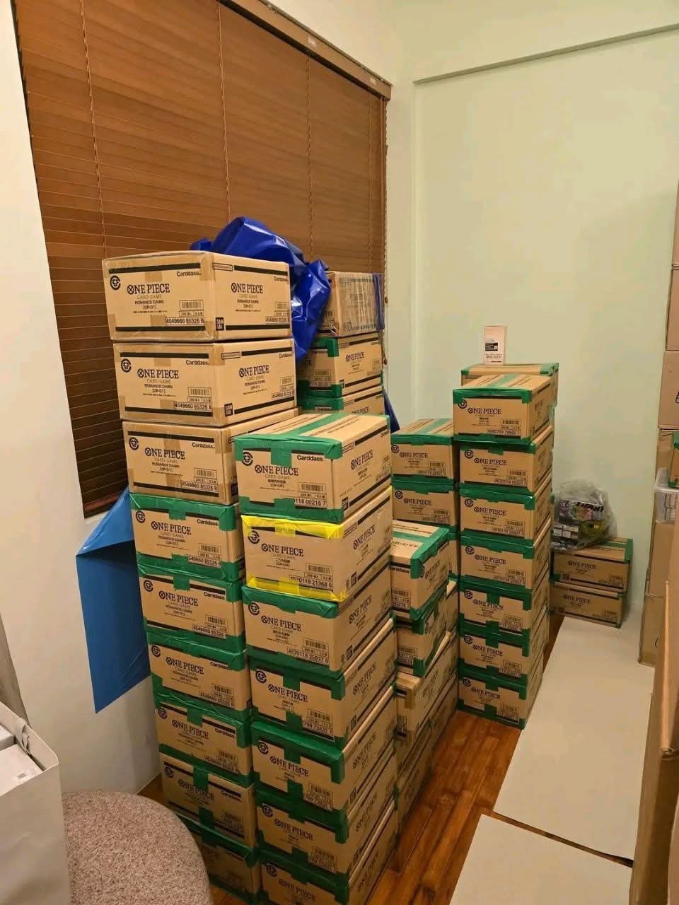 ONE PIECE TCG MIXED CASE PALLET