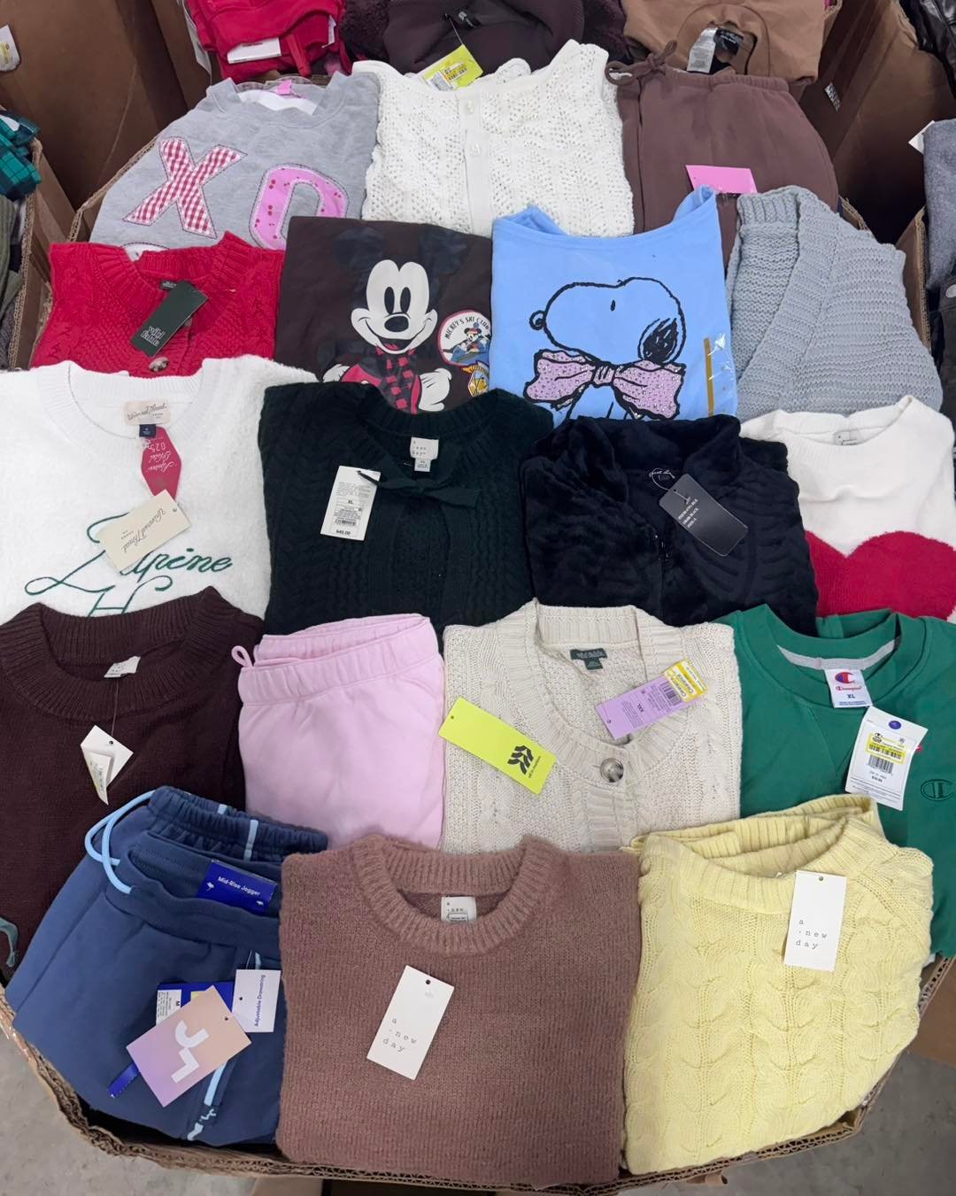 TARGET WOMEN’S WINTER CLOTHING PALLET