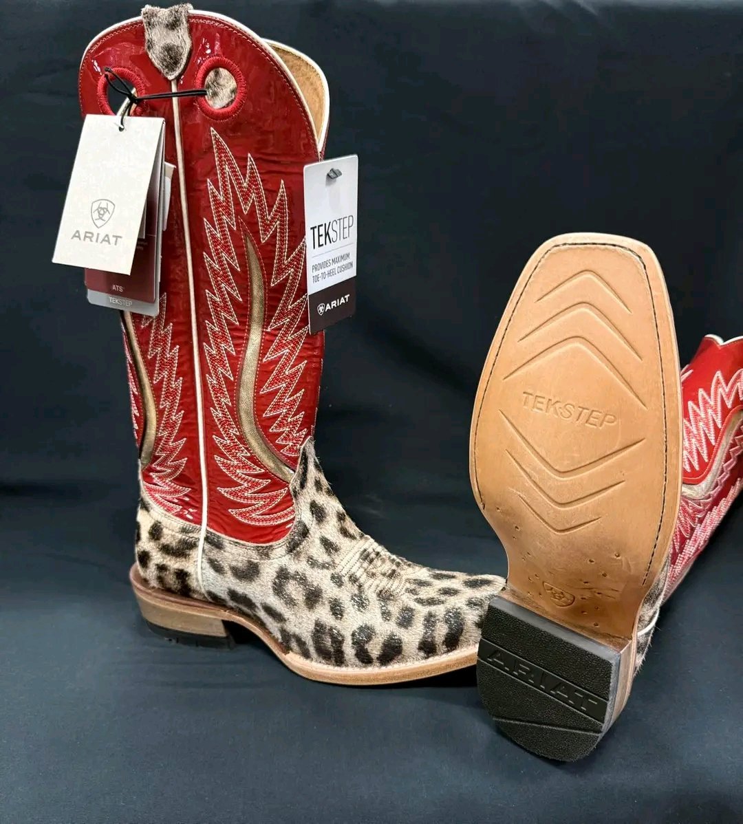 COWBOY BOOTS (WESTERN BOOTS) LIQUIDATION PALLET — WHOLESALE FOOTWEAR