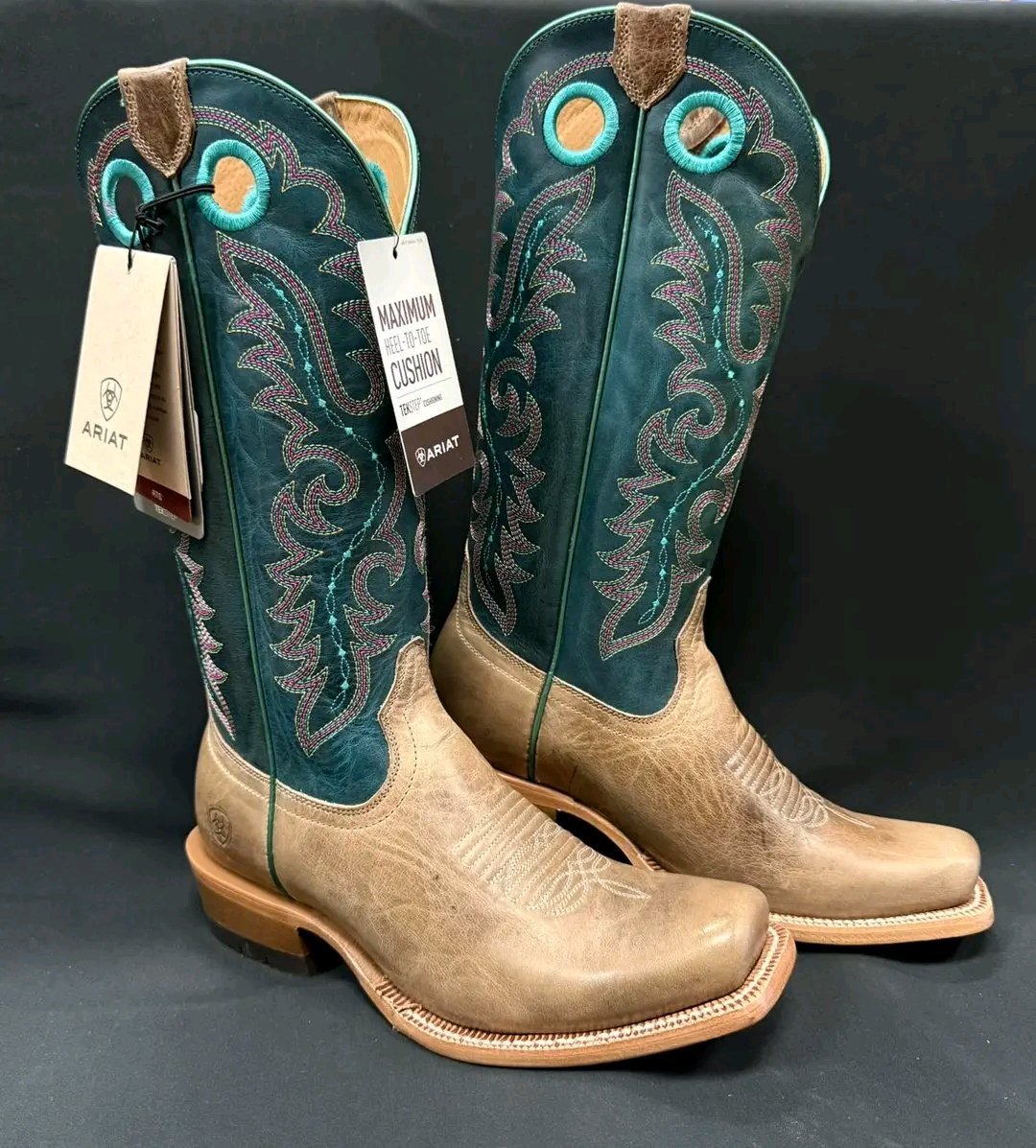 COWBOY BOOTS (WESTERN BOOTS) LIQUIDATION PALLET — WHOLESALE FOOTWEAR